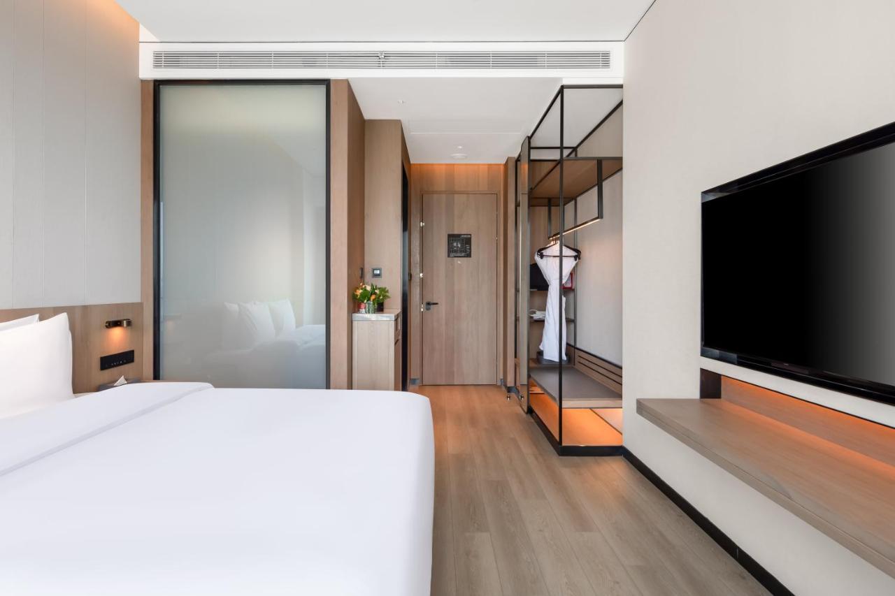 The Coli Hotel Jinan Exterior photo